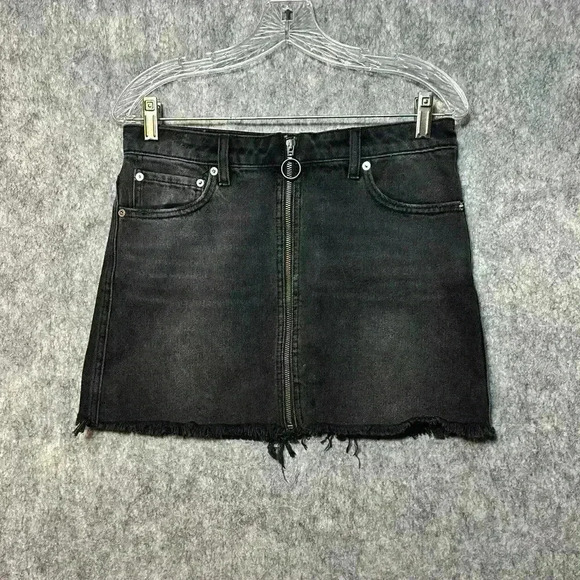We The Free Denim Distressed Mini Skirt - Size 27 - Picture 1 of 5